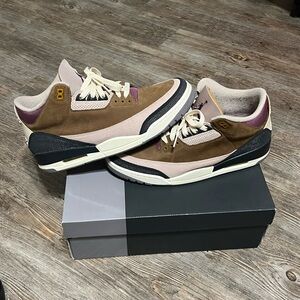 Air Jordan 3 Retro, men’s size 11 (used) lightly worn